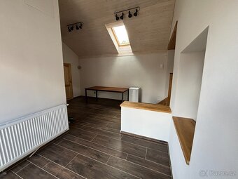 Dvougenerační dům 300 m2 +s velkou garáží 80 m - 11