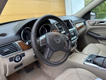Mercedes-Benz ML 250 4matic - 11