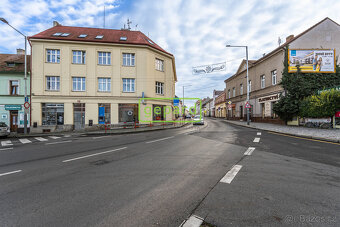 Obchodní prostory 147m2, Zbraslavské náměstí, Praha 5 - 11