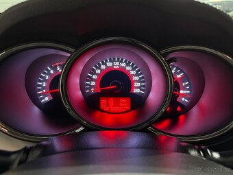 Kia Sorento 2,2 CRDI PREMIUM AUTOMAT KAMERA KEYLESS TOP - 11