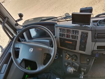 Volvo FL - 11