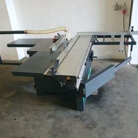 Formátovací pila Altendorf WA6 - 11
