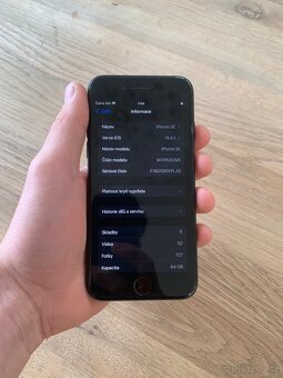 Apple iPhone SE 2022 (5G)-baterie 93%-zachovalý stav - 11