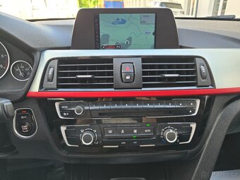 BMW 318D 105kW Touring Automat M-paket Bi-XENON NAVI SENZORY - 11