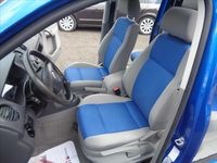 caddy 1.6 MPI Life 7 míst - 11
