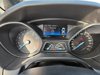 Ford focus ST Line - 11