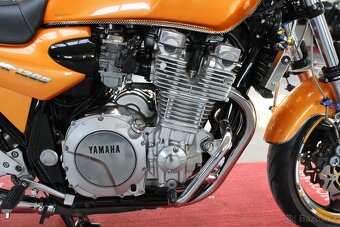 Yamaha XJR 1300 2001 - 11