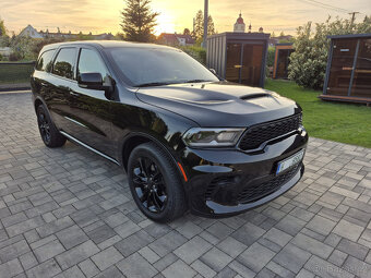 Dodge Durango RT 5,7 V8 AWD, Alcantara, 7 míst - 11