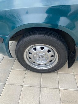 Škoda Felicia 1,3 MPI 50kW najeto 150 000km - 11