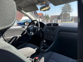 VW Golf VI 1.6tdi 2012 (ŠIBR-WEBASTO-LED-17”-SENZORY) - 11