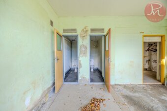 Prodej komerční budovy s pozemky – ideální pro podnikání na  - 11