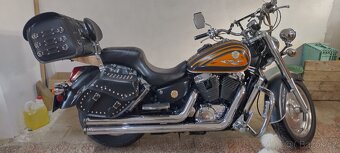 Honda Shadow VT 1100 C - 11