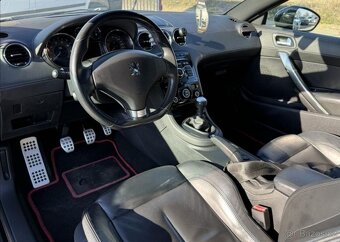Peugeot RCZ 1,6 16V 200k MOTOR PO GO benzín manuál 147 kw - 11