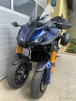 Yamaha Niken GT - 11