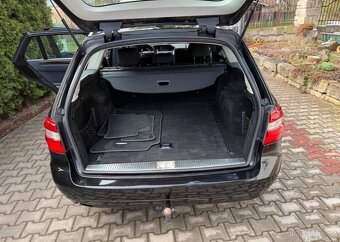 Mercedes-Benz Třídy E E 200/ 1,8i , Tažné , combi benzín - 11