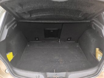 Alfa Romeo Giulietta 1,9 T 125 kW, nafta. Rok výroby 2010, n - 11