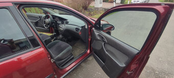 Ford Focus - 11