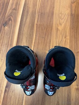 Prodám lyže s lyžáky - 11