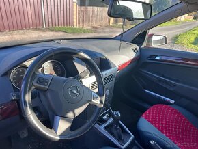 Opel Astra H 1.8 2005 - Nepojízdné - 11