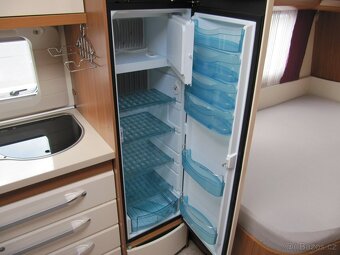 Prodám karavan Hobby 495 ufe,r.v.2013 + mover + předstan. - 11