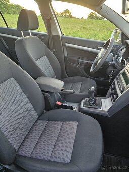 Škoda Octavia 2 1.4 TSi 90kw - 11
