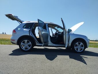VOLKSWAGEN TOUAREG 3,0TDI,180KW,DVOJÍ SADA KOL - 11