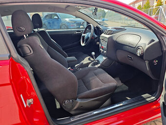 Alfa Romeo GT 1.8 16V TwinSpark Rosso - 11