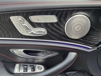 Mercedes-Benz E53 320kW AMG 4MATIC+ KAMERA PANORAMA VIRTUAL - 11
