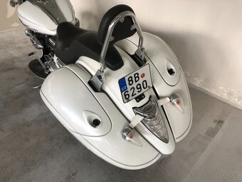 Yamaha XV 1900 Midnight Star - 11