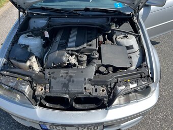 BMW E 46 330 ci - 11