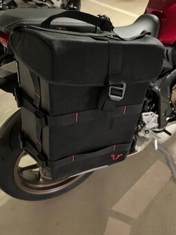 HONDA CB650R - 11