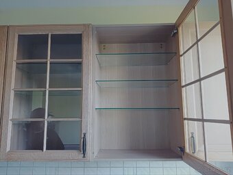 Prodám landhaus linku 11m se všemi spotřebiči - 11