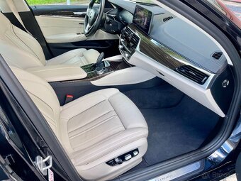 BMW G30 FL 530e/215kw, Luxury Line, pěkný vůz, DPH - 11