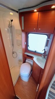 Fiat Ducato / McLouis, alkovna pro 6 osob, palandy/garáž - 11