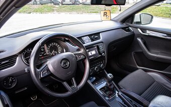 Škoda Octavia 3 Combi 2.0 TDI DPF RS - 11
