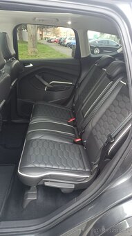 Ford Kuga Vignale 4x4 1.5 Benzín - 11