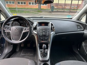Opel Astra J 1.7 CDTI, 81 kW, nafta - 11