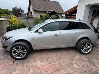 Opel Insignia 2.0tdci v automatu - 11