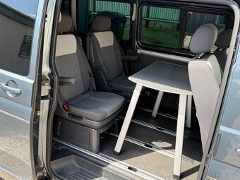 Volkswagen Multivan 2.5 TDI (2009) – 7 míst, spaní. - 11