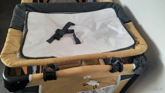 Cestovní postýlka +patro, pult a síť - 11
