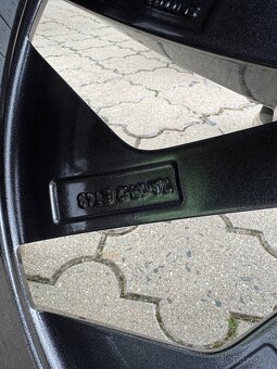 Alu kola Aronia Škoda 5X112 R19 s letními pneu - 11