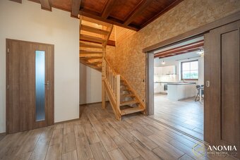 Prodej rodinného domu 195 m2, pozemek 823 m2, Rohozná - 11