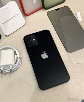 🍏 Apple iPhone 12 128GB - Black (12m. ZÁRUKA) + MEGA DÁRK - 11