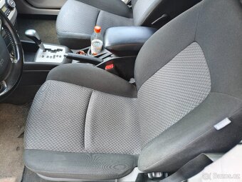 Prodám Kia Ceed 1.6 benzín,AUTOMAT  - 11