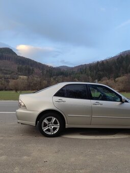Lexus IS200 - 11