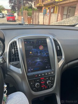 Opel Astra J 2014 - 11