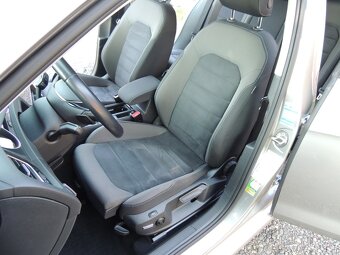 VW Golf Combi 1.6TDi,85kw,DSG,2018,edice Maraton,-21%DPH - 11