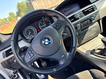 BMW E92 320xd Mpaket / nahradni dily - 11