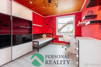 Prodej rodinného domu 5+kk 181 m2 se zahradou 708 m2 okr. Pa - 11