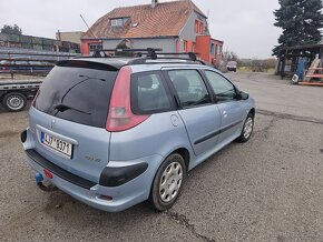 Peugeot 206 1.4i SW - 11